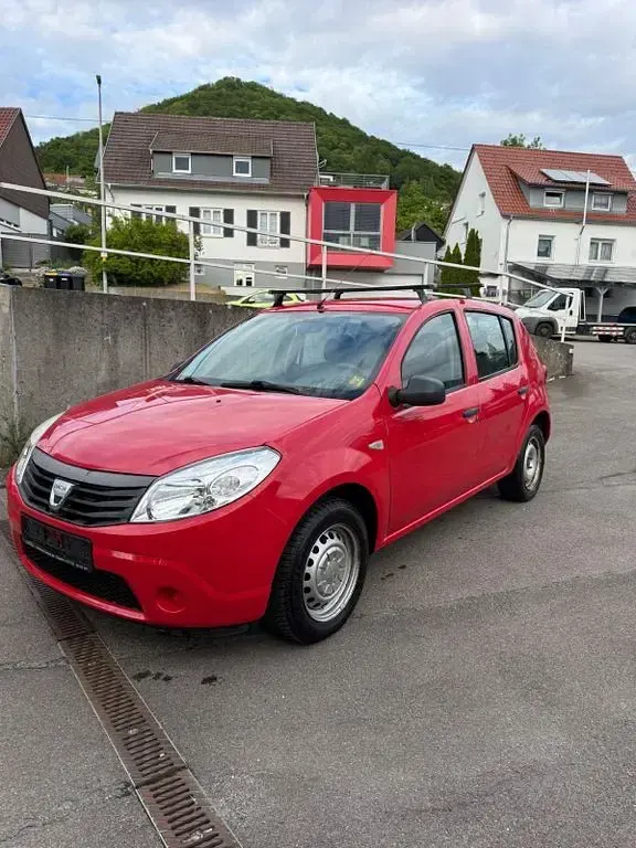 Gebraucht Dacia Sandero 75 PS (55 kW) 2008 Rot Kleinwagen