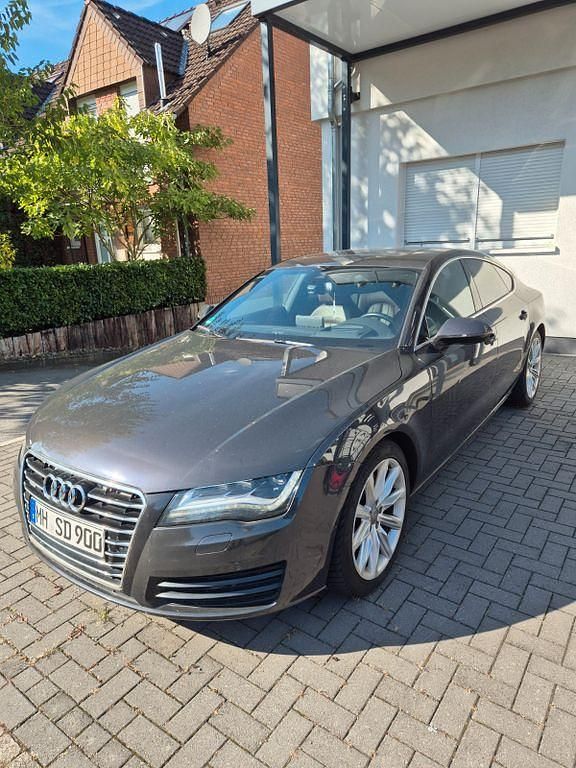 Gebraucht 2011 Audi A7 Sportback Ambiente Kleinwagen | 12.500 € (Guter Preis) - Bild 1/4