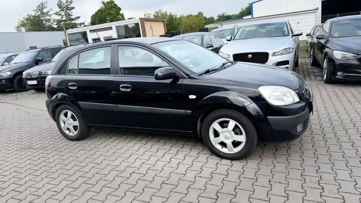 Gebraucht Kia Rio EX 110 PS (80 kW) 2006 Midnightblack Kleinwagen