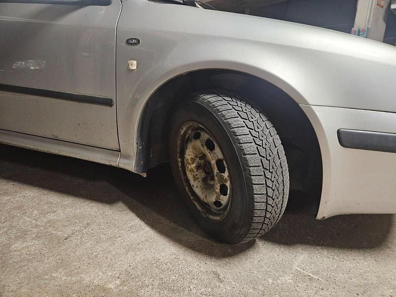 Gebraucht 2004 Skoda Octavia Kombi | 1.200 € (Superpreis) - Bild 1/4