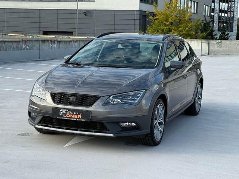 Andere Gebraucht 2015 Seat Leon Limousine | 13.500 € (Fairer Preis) - Bild 1/4