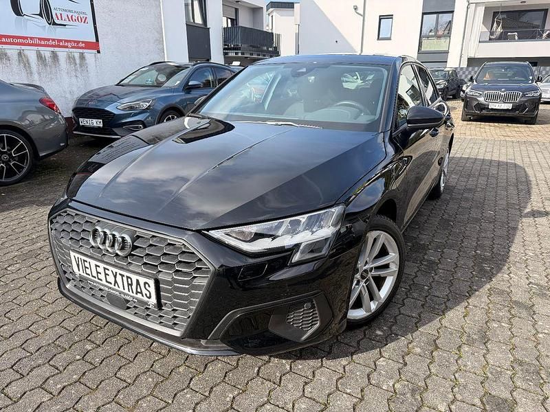 Gebraucht Audi A3 Sportback e-tron 150 PS (110 kW) 2022 Schwarz Kleinwagen