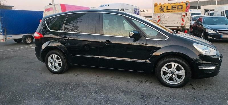 Gebraucht Ford S-MAX S 150 PS (110 kW) 2013 Schwarz Van / Kleinbus