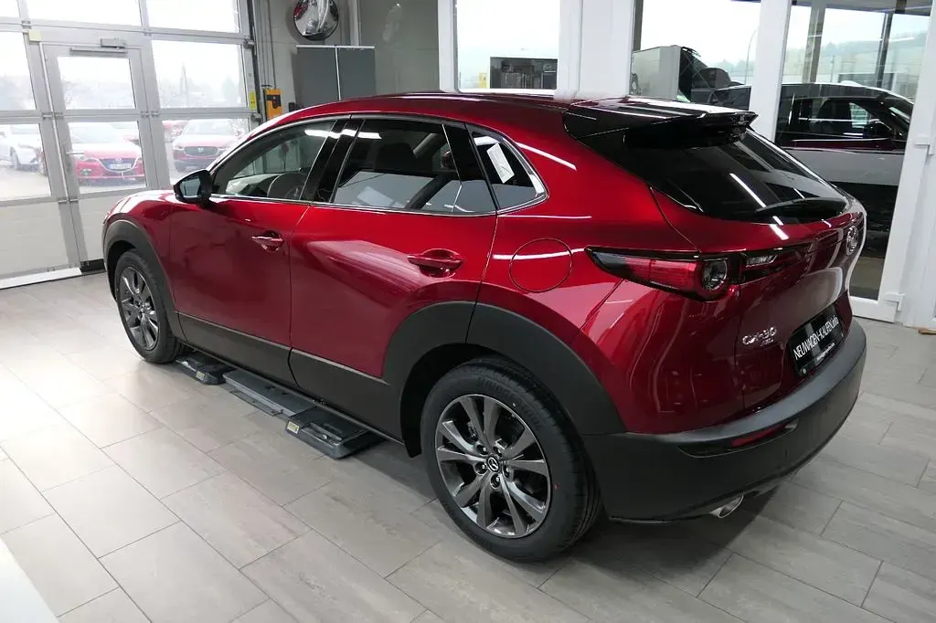 Neu Mazda CX-30 Exclusive 140 PS (102 kW) 2026 Rot SUV