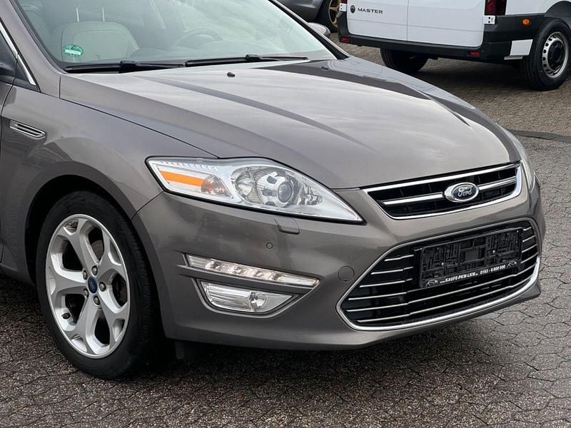 Gebraucht Ford Mondeo Titanium X 203 PS (149 kW) 2012 Braun Kombi