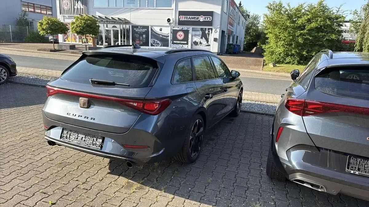 Gebraucht Cupra Leon Basis 245 PS (180 kW) 2022 "magnetic tech" Kombi