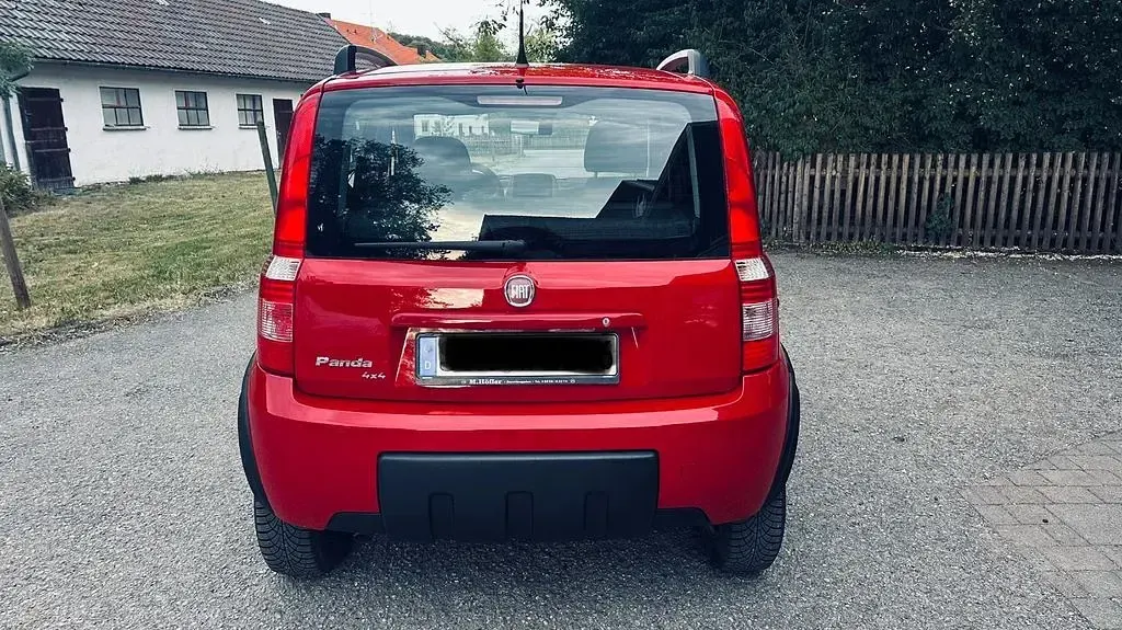 Gebraucht Fiat Panda 4x4 Climbing 75 PS (55 kW) 2011 Rot Kleinwagen