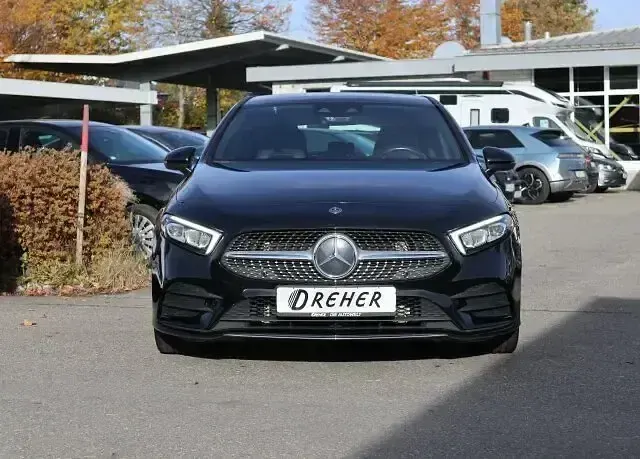 Używany Mercedes A250 AMG line 2018 Czarny