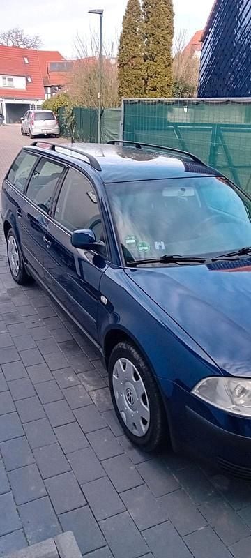 Gebraucht VW Passat 102 PS (75 kW) 2002 Blau Kombi