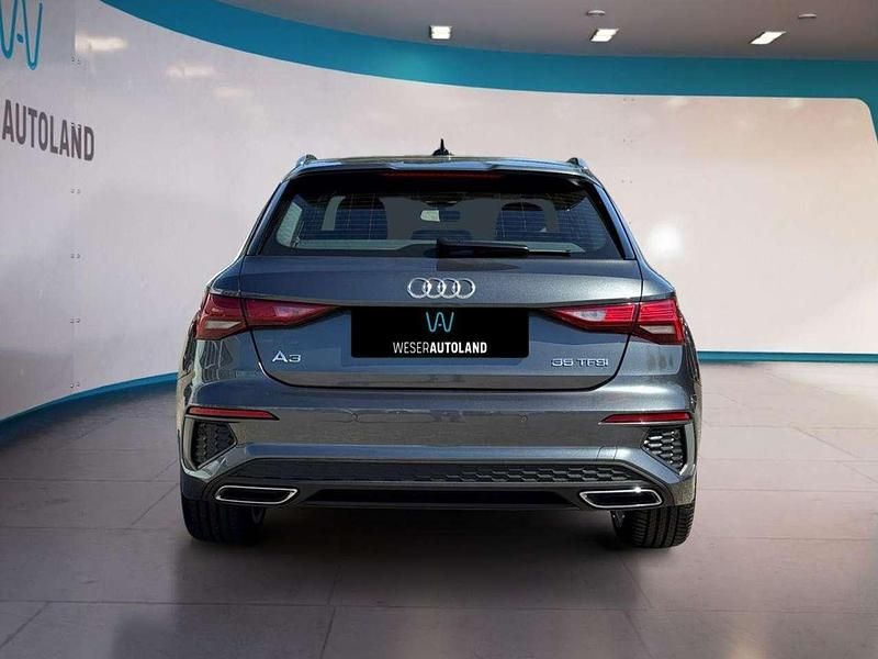 Gebraucht Audi A3 Basis 150 PS (110 kW) 2023 Daytonagrau perleffekt Limousine