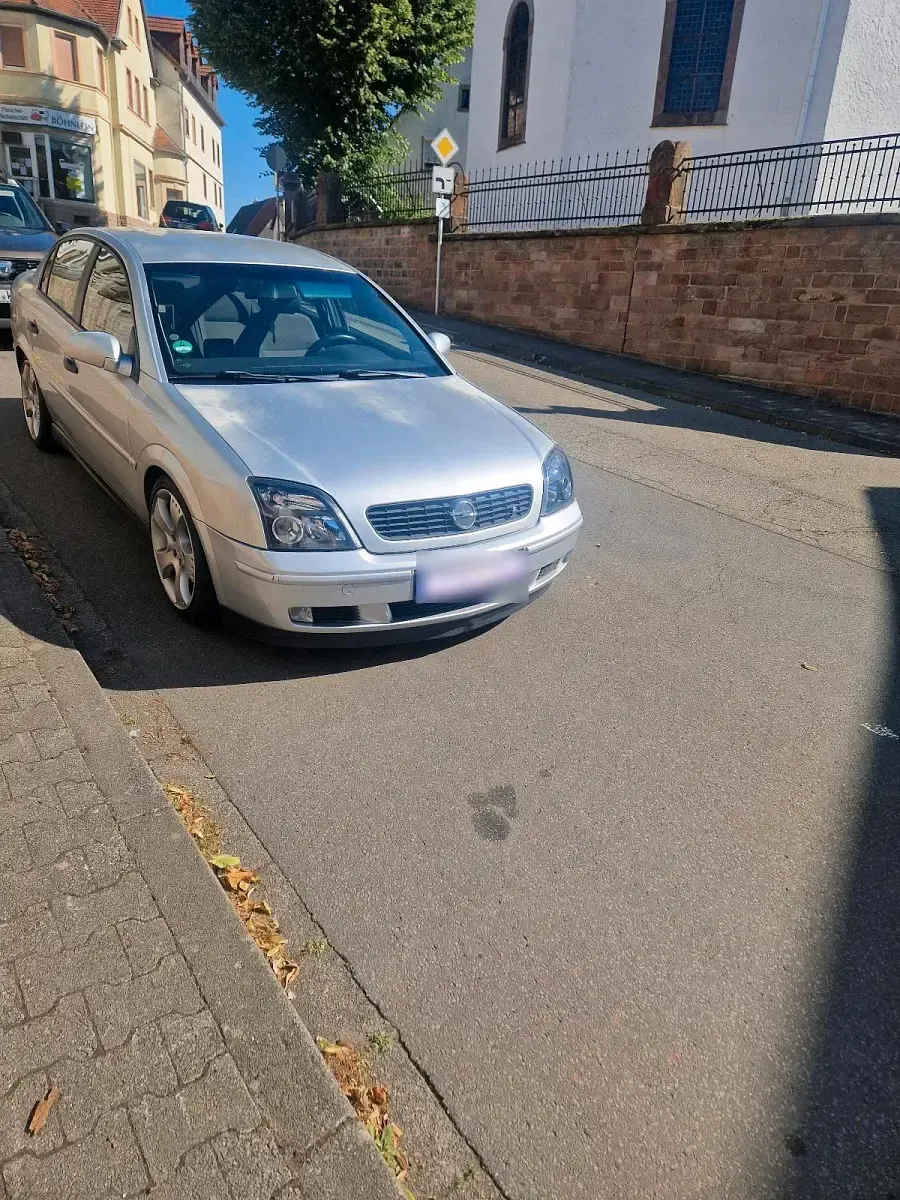 Gebraucht Opel Vectra 147 PS (108 kW) 2002 Silber Limousine