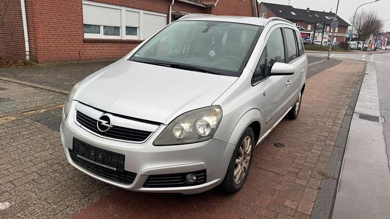 Silber Gebraucht 2006 Opel Zafira Edition Van / Kleinbus | 990 € (Guter Preis) - Bild 1/4
