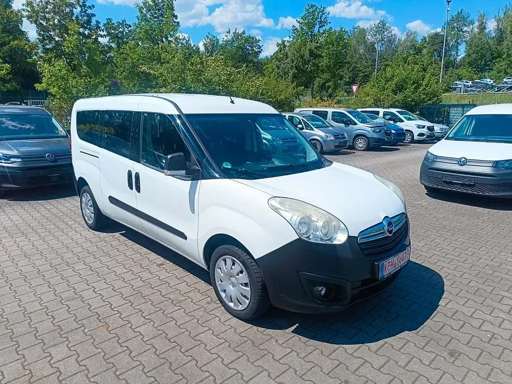 Gebraucht Opel Combo Selection 95 PS (69 kW) 2015 Weiß Van / Kleinbus