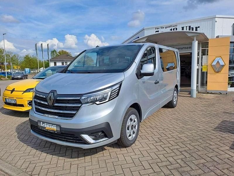 Second-hand Renault Trafic Evolution 150 CP (110 kW) 2025 Gri Monovolum