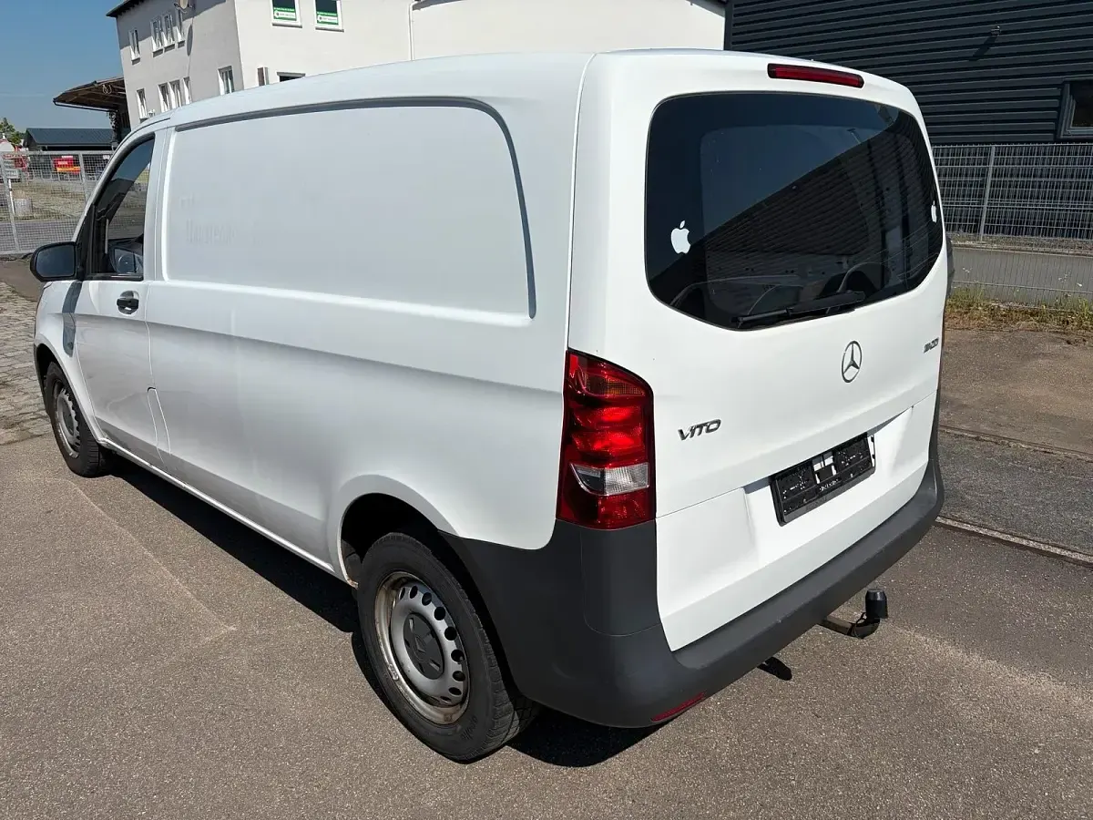 Gebraucht Mercedes Vito 114 PS (83 kW) 2016 Weiß Van