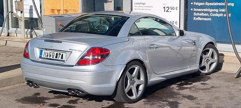 Grau Gebraucht 2006 Mercedes SLK280 AMG Cabrio | 7.300 € (Guter Preis) - Bild 1/4