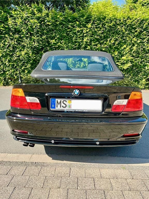 Gebraucht BMW 320 Cabriolet 170 PS (125 kW) 2001 Schwarz Cabrio