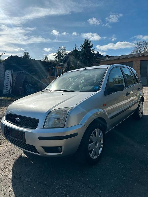 Gebraucht Ford Fusion 80 PS (58 kW) 2005 Silber Kleinwagen
