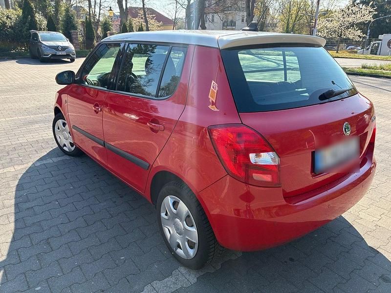 Gebraucht Skoda Fabia Elegance 105 PS (77 kW) 2011 Rot Kleinwagen