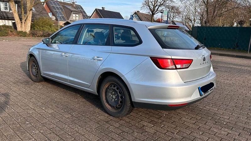 Gebraucht Seat Leon ST Style 125 PS (91 kW) 2015 Silber Kombi