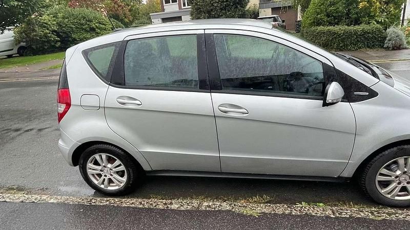 Gebraucht Mercedes A160 95 PS (69 kW) 2011 Limousine