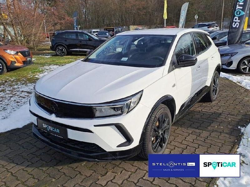 Weiß Gebraucht 2024 Opel Grandland X GS Line SUV | 26.490 € (Superpreis) - Bild 1/3