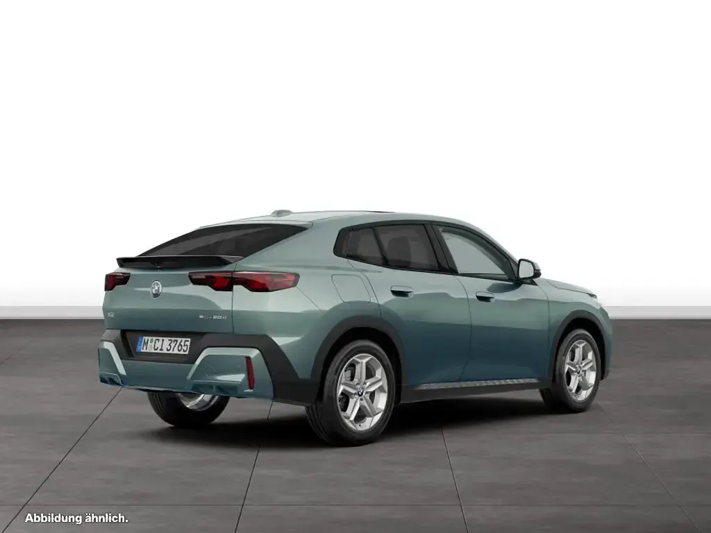 Usata BMW X2 150 CV (110 kW) 2025 Verde SUV