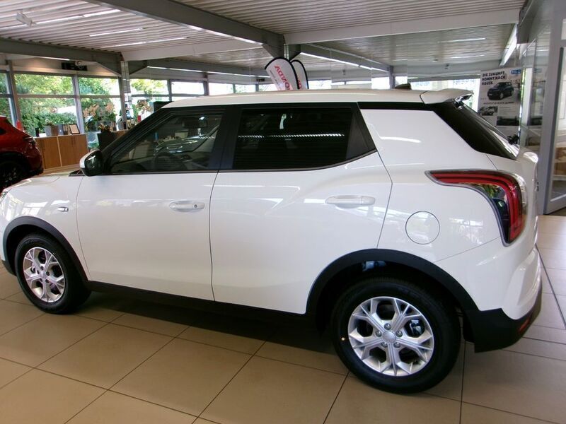 Neu Ssangyong (KGM) Tivoli 163 PS (119 kW) 2025 Grand white SUV