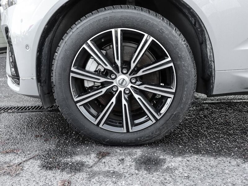 Gebraucht Volvo XC60 Plus 455 PS (334 kW) 2024 Vapour grey / metallic SUV