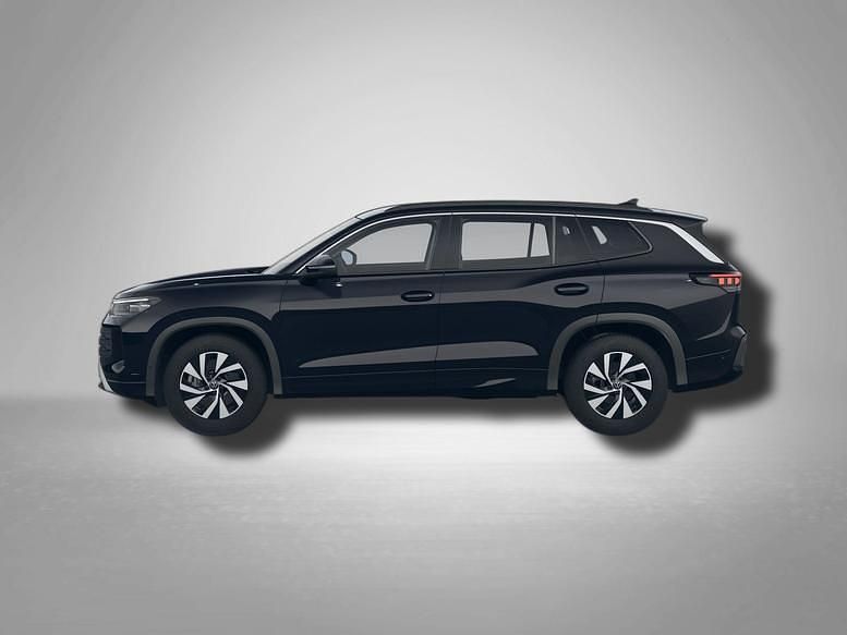 Neu VW Tayron 150 PS (110 kW) 2025 Grenadillschwarz metallic SUV