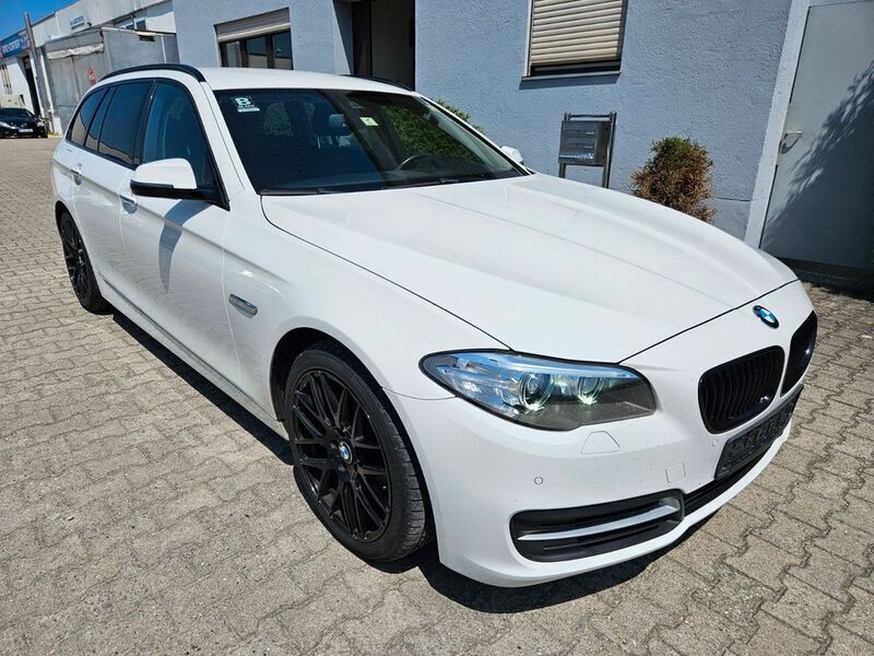 Gebraucht BMW 520 Performance 190 PS (139 kW) 2016 Weiß Kombi