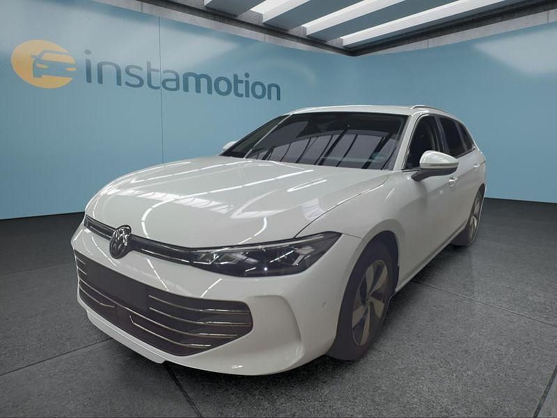 Weiß Gebraucht 2025 VW Passat Kombi | 35.599 € (Superpreis) - Bild 1/4