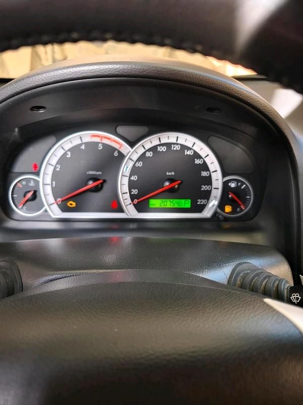 Gebraucht Chevrolet Captiva 150 PS (110 kW) 2008 Silber SUV