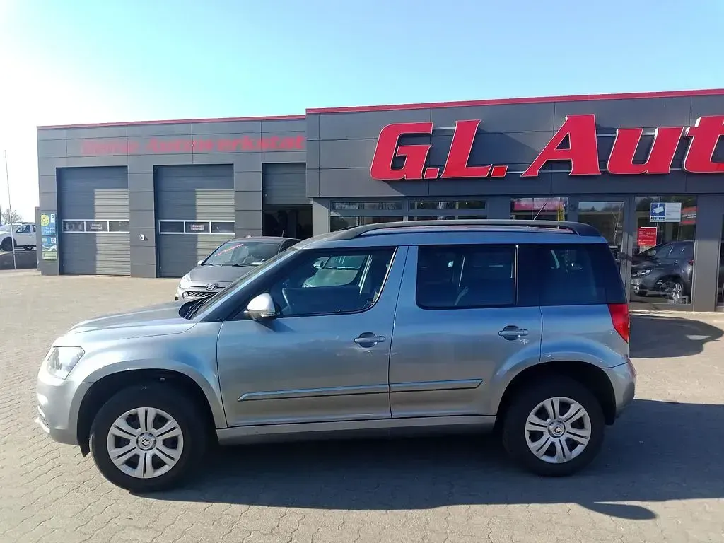 Gebraucht Skoda Yeti Cool Edition 110 PS (80 kW) 2016 Grau SUV