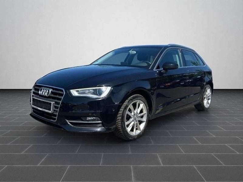 Phantomschwarz Gebraucht 2014 Audi A3 Ambiente Limousine | 9.900 € (Fairer Preis) - Bild 1/4