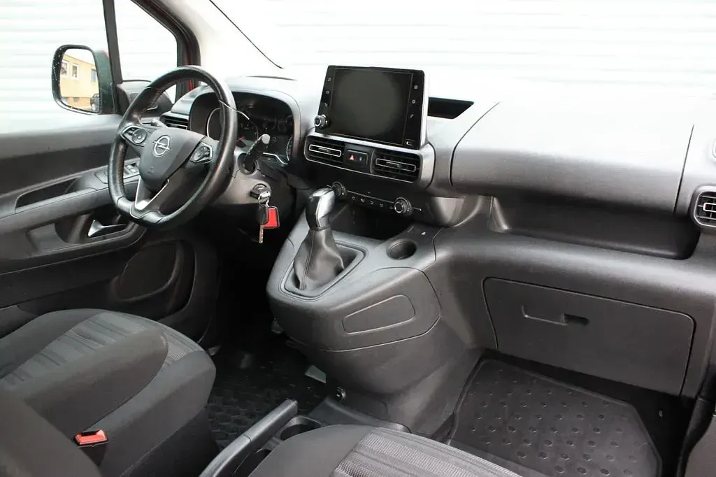 Gebraucht Opel Combo Life Edition 102 PS (75 kW) 2019 Rot Van / Kleinbus