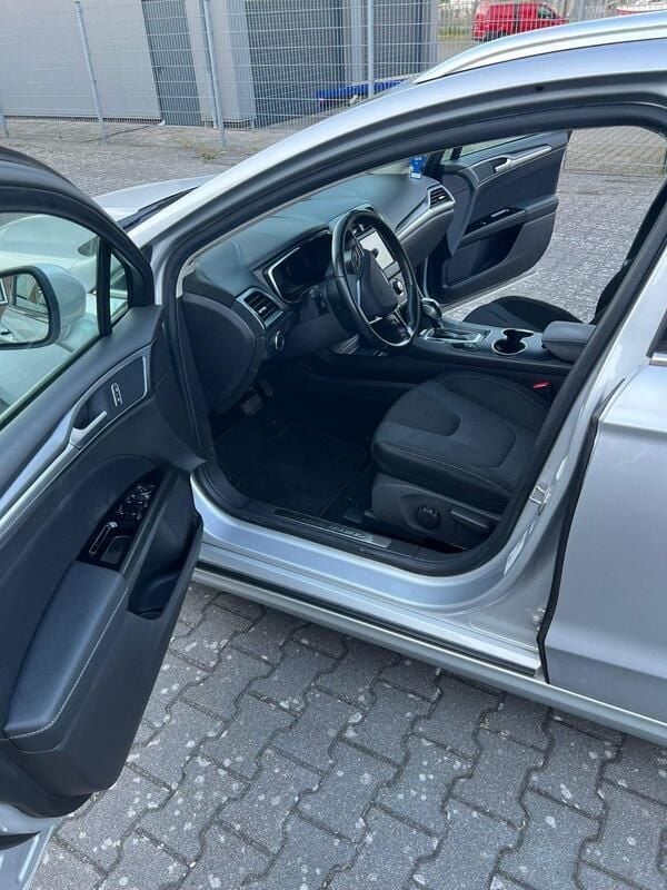 Silber Gebraucht 2018 Ford Mondeo Kombi | 9.500 € (Fairer Preis) - Bild 1/4