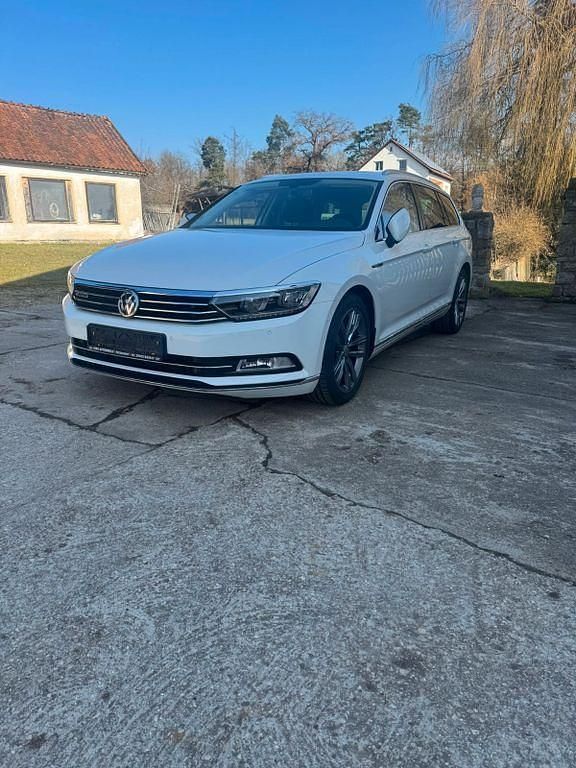 Gebraucht VW Passat Highline 190 PS (139 kW) 2015 Weiß Kombi