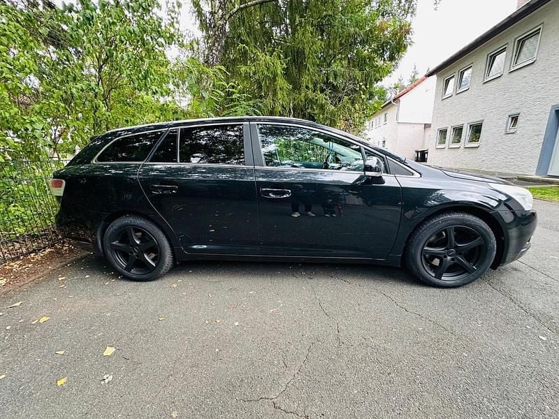 Schwarz Gebraucht 2010 Toyota Avensis Kombi | 4.500 € (Guter Preis) - Bild 1/4