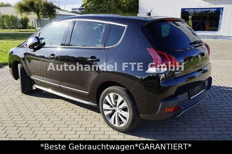 Gebraucht Peugeot 3008 Allure 120 PS (88 kW) 2016 Schwarz Limousine