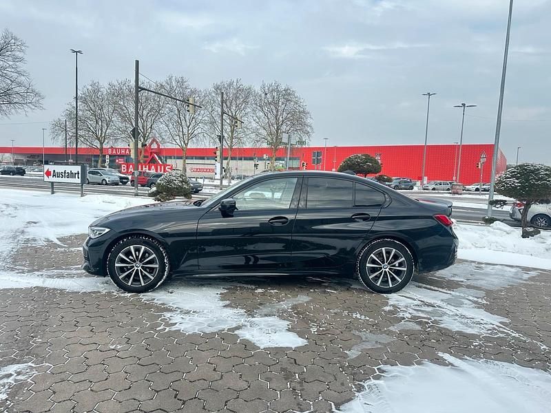 Gebraucht BMW 318 150 PS (110 kW) 2021 Schwarz Limousine
