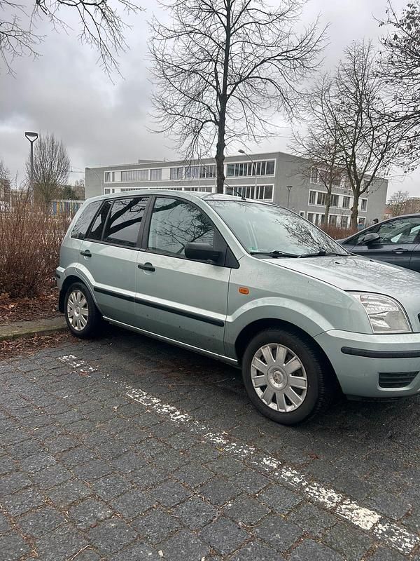 Gebraucht Ford Fusion 80 PS (58 kW) 2003 Kleinwagen