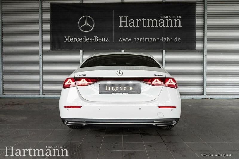 Gebraucht Mercedes E450 Avantgarde 381 PS (280 kW) 2024 Polarweiß Limousine
