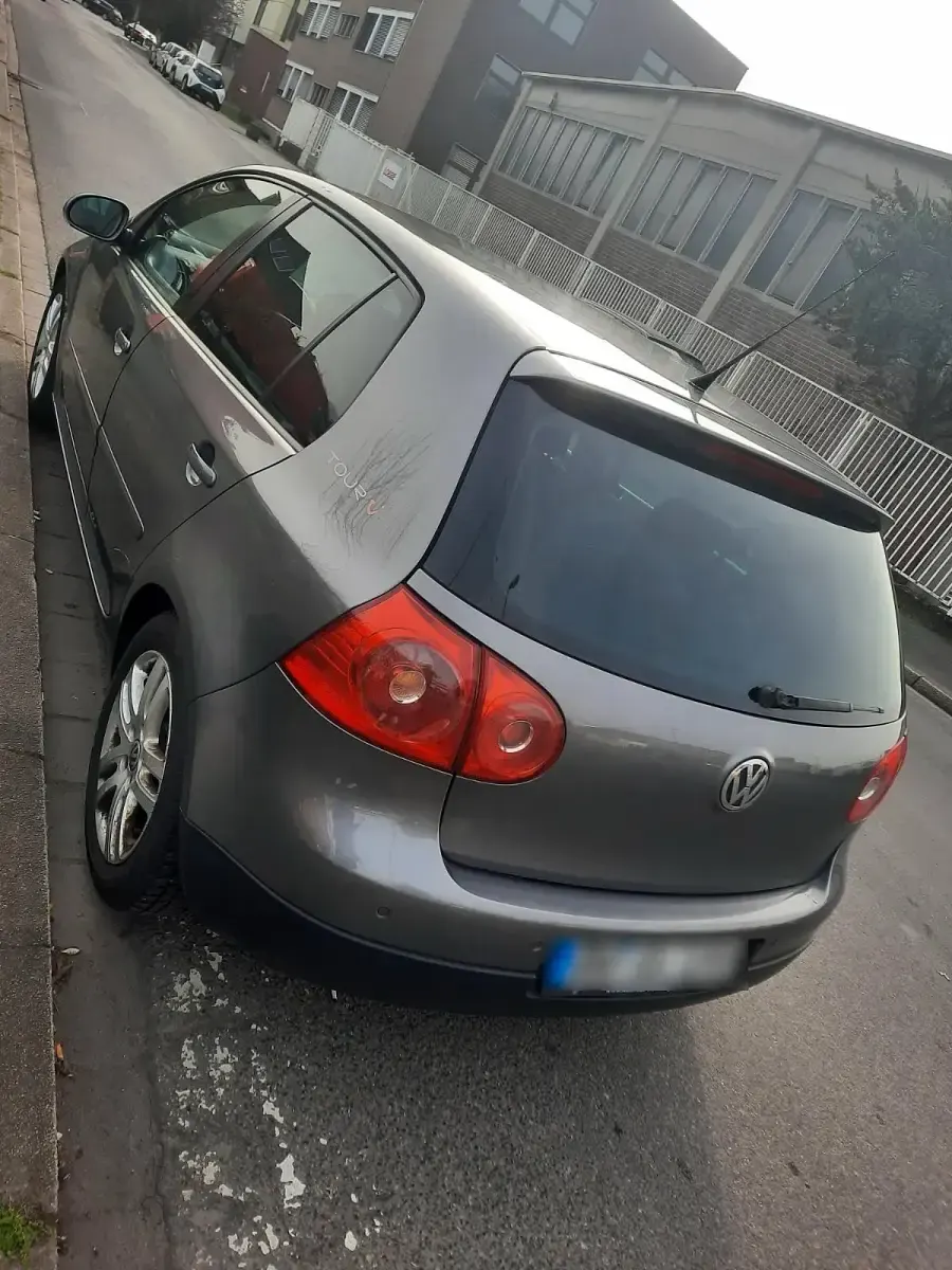 Gebraucht VW Golf IV 141 PS (103 kW) 2006 Grau Limousine