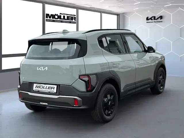 Neu Kia EV2 Earth 108 kW (147 PS) 2026 Grau SUV