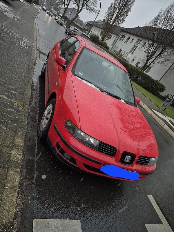 Gebraucht Seat Leon 75 PS (55 kW) 2001 Rot Kleinwagen