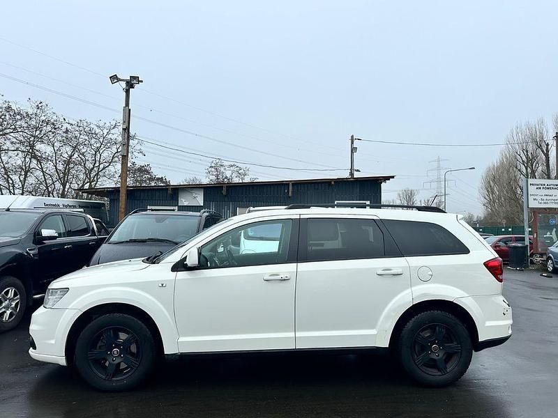 Gebraucht Fiat Freemont 170 PS (125 kW) 2012 Weiß SUV