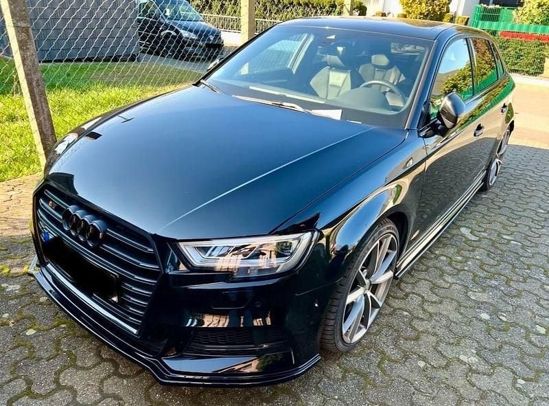 Gebraucht Audi S3 Ambiente 310 PS (228 kW) 2017 Schwarz Limousine