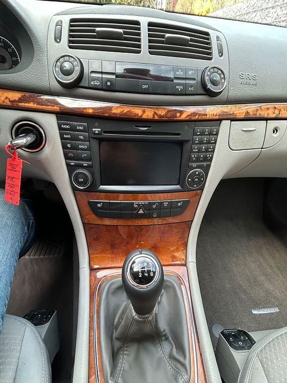 Gebraucht Mercedes E200 Elegance 184 PS (135 kW) 2009 Schwarz Kombi