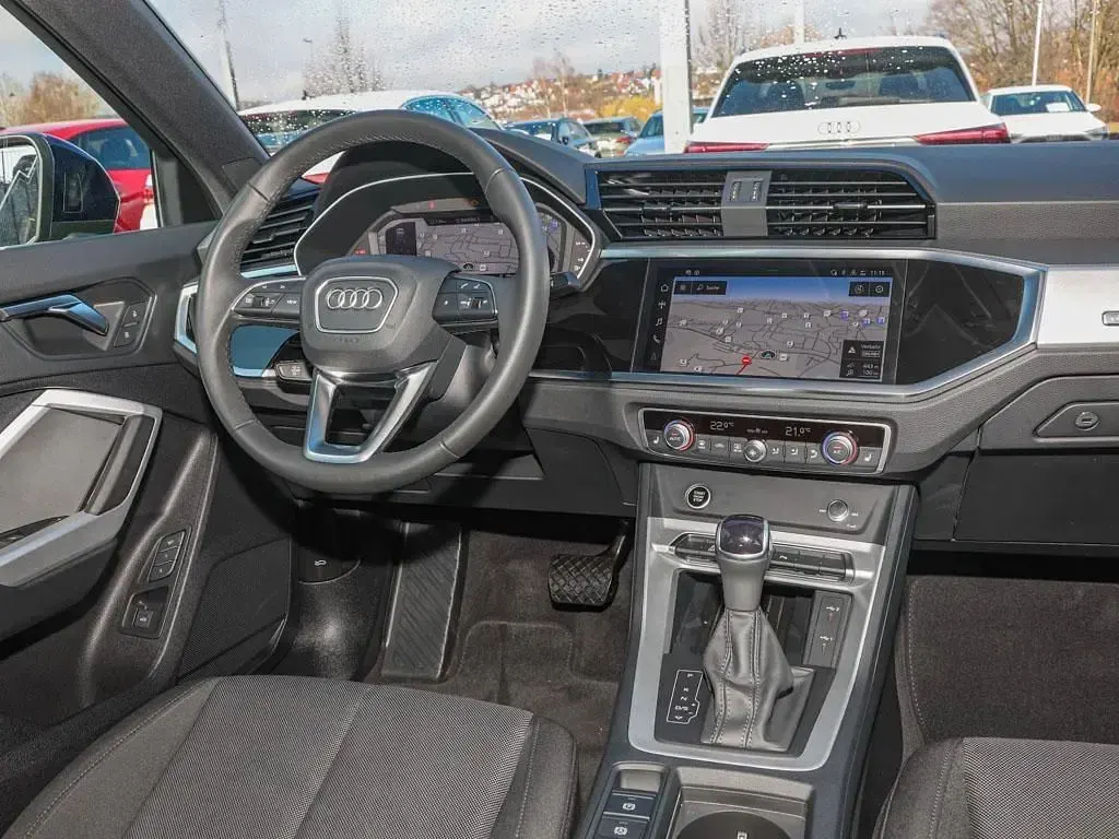 Gebraucht Audi Q3 Advanced Plus 150 PS (110 kW) 2025 Navarrablau metallic SUV